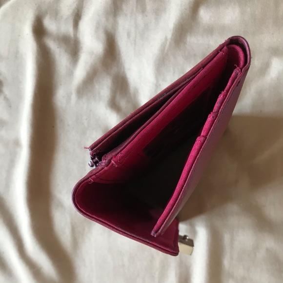 Liz Claiborne wallet - Picture 8 of 8